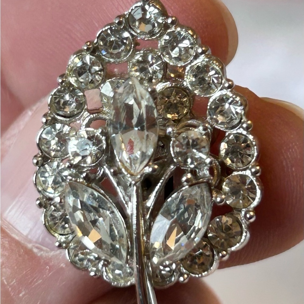 Coro vintage clip-on earrings, rhinestone floral, leaf Elegant Special Occasion - Picture 2 of 5